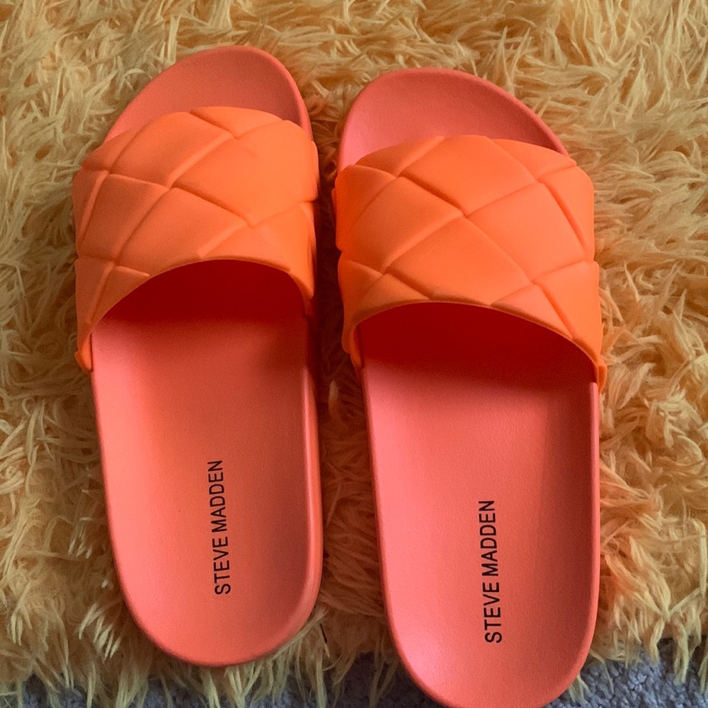 Steve Madden Orange Slides